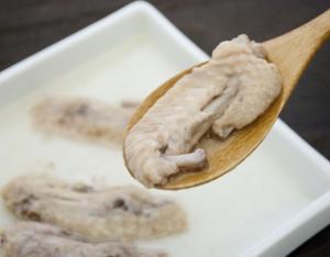 ドットわんの逸品　ハーブ鶏手羽先スープ仕立て